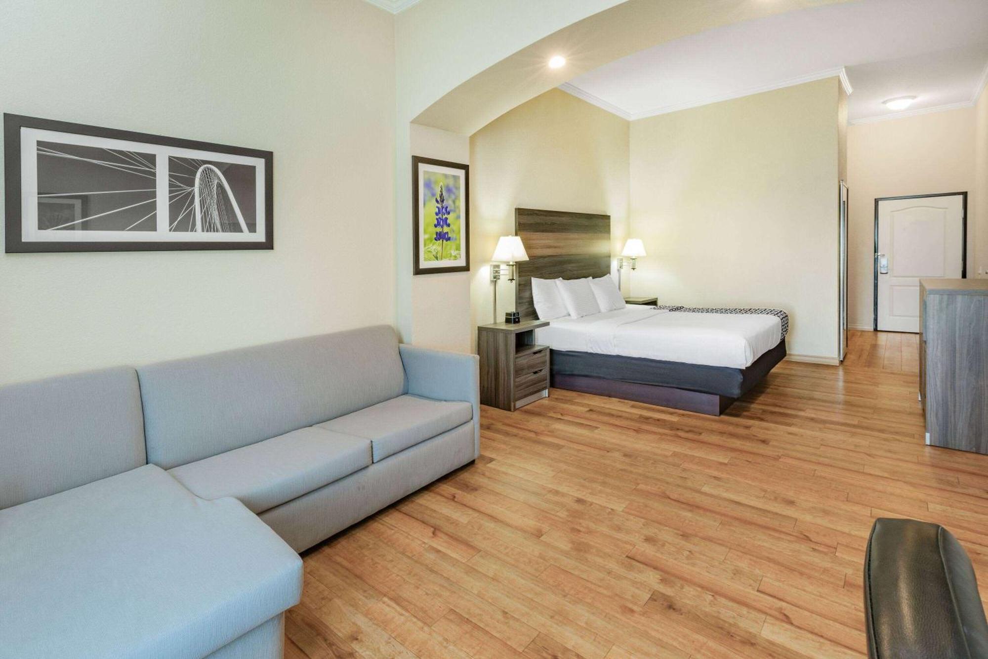 La Quinta By Wyndham Garland Harbor Point Hotel Ngoại thất bức ảnh